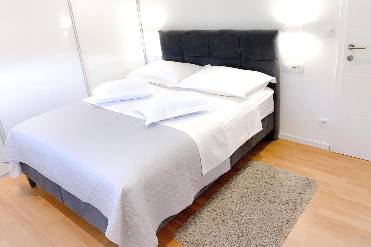 G Apartment Podstrana Ngoại thất bức ảnh